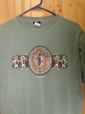 Vtg Prarie Mountain graphic southwest green T shirt 90s Native southwest g